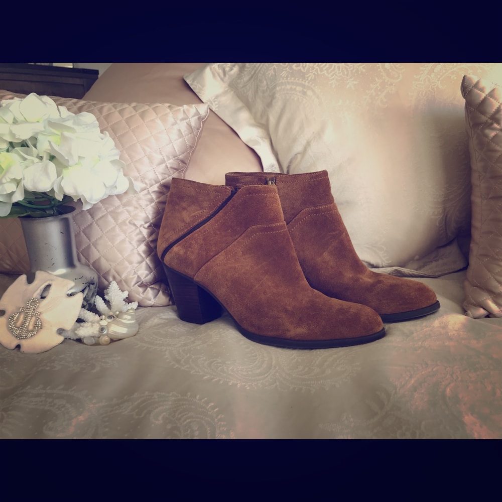 Franco Sarto Heeled Bootie Size 9.5